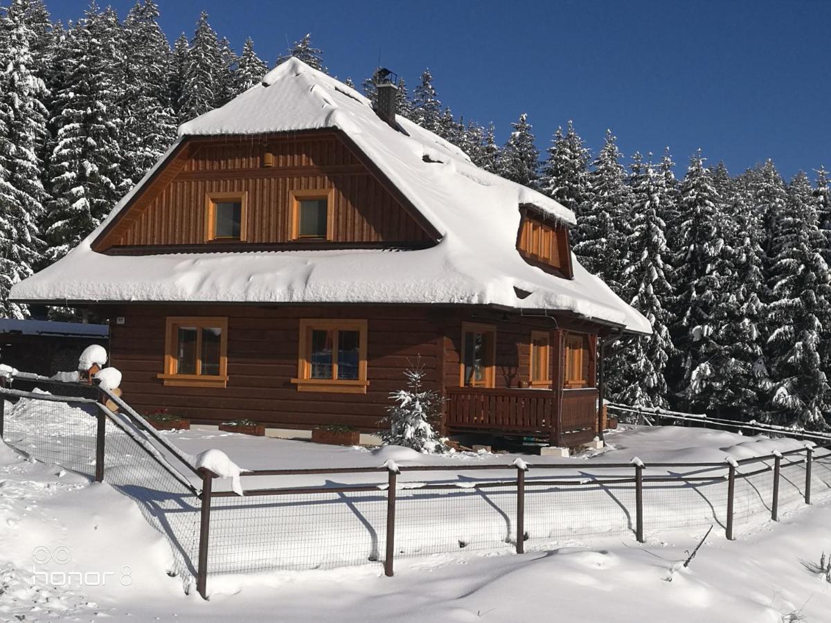 Roubenka Bílá Apartamento Exterior foto