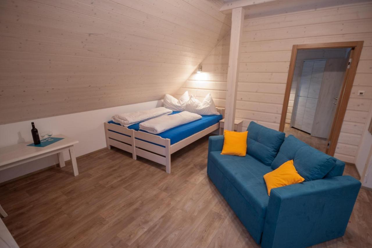 Roubenka Bílá Apartamento Exterior foto