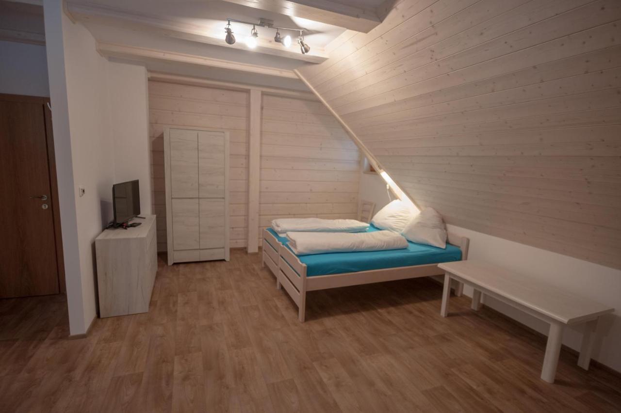 Roubenka Bílá Apartamento Exterior foto