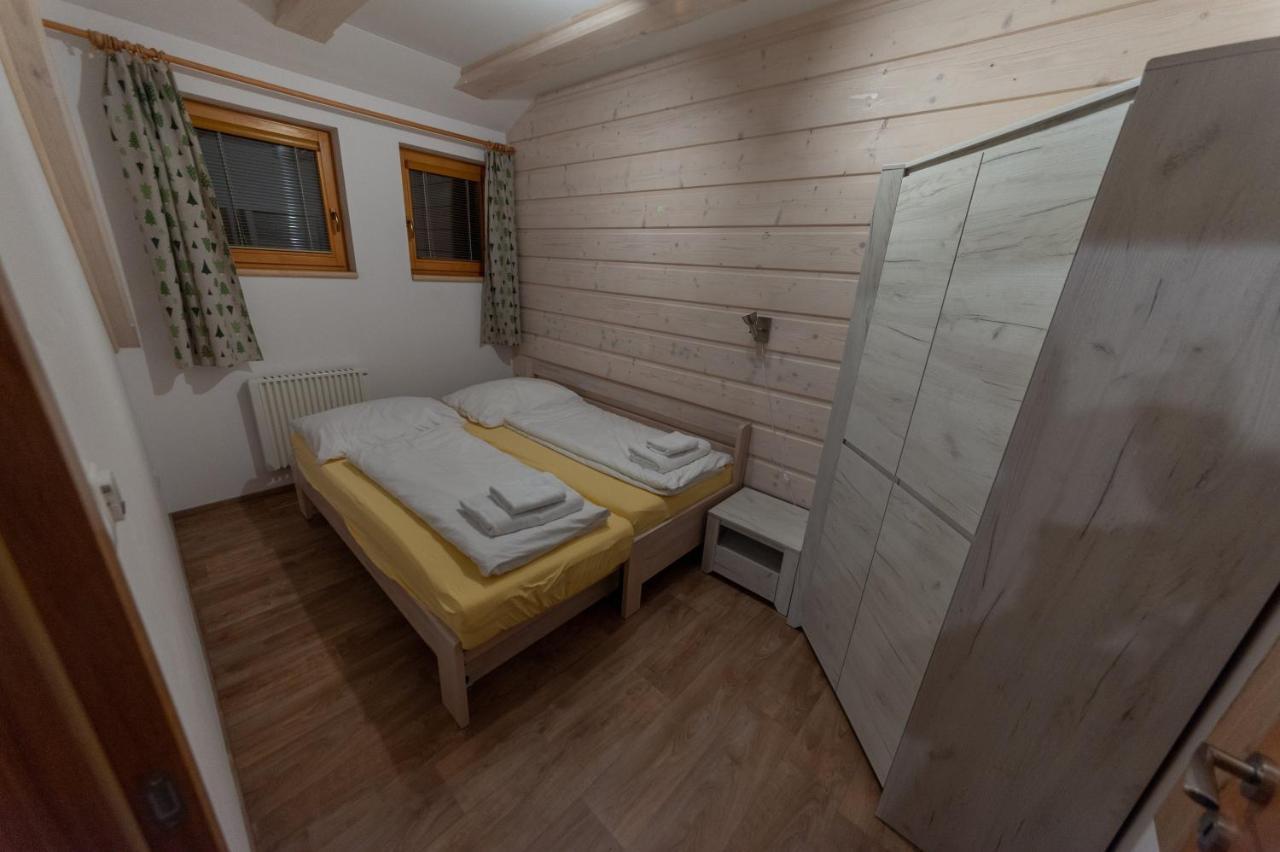 Roubenka Bílá Apartamento Exterior foto